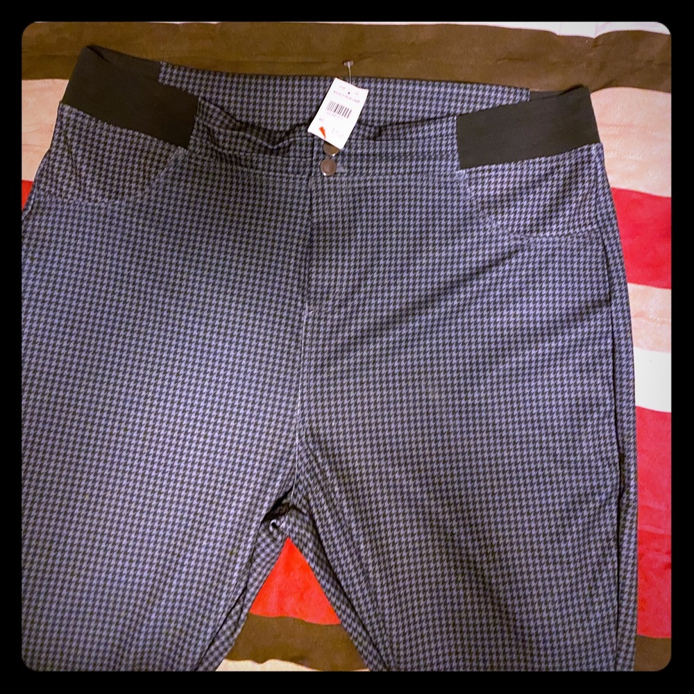 NWT Plus size stretch fit pants